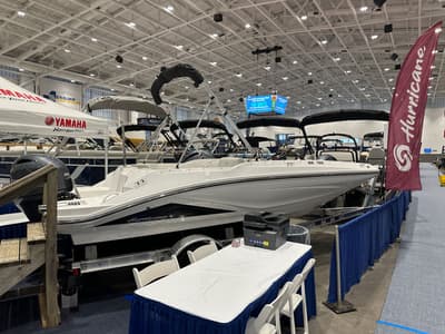 BOATZON | Hurricane SunDeck Sport 185 OB 2025