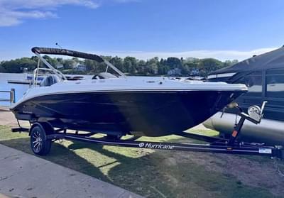 BOATZON | Hurricane SunDeck Sport 185 OB 2025 BOATZON | Hurricane SunDeck Sport 185 OB 2025