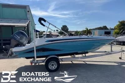 BOATZON | Hurricane SunDeck Sport 185 OB 2026