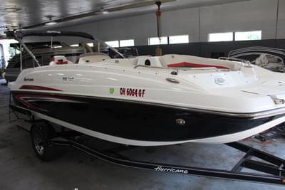 BOATZON | Hurricane SunDeck Sport 188 IO 2021 BOATZON | Hurricane SunDeck Sport 188 IO 2021
