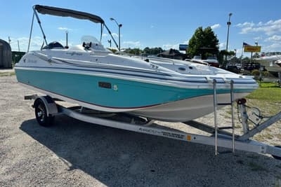 BOATZON | Hurricane SunDeck Sport 188 OB 2012
