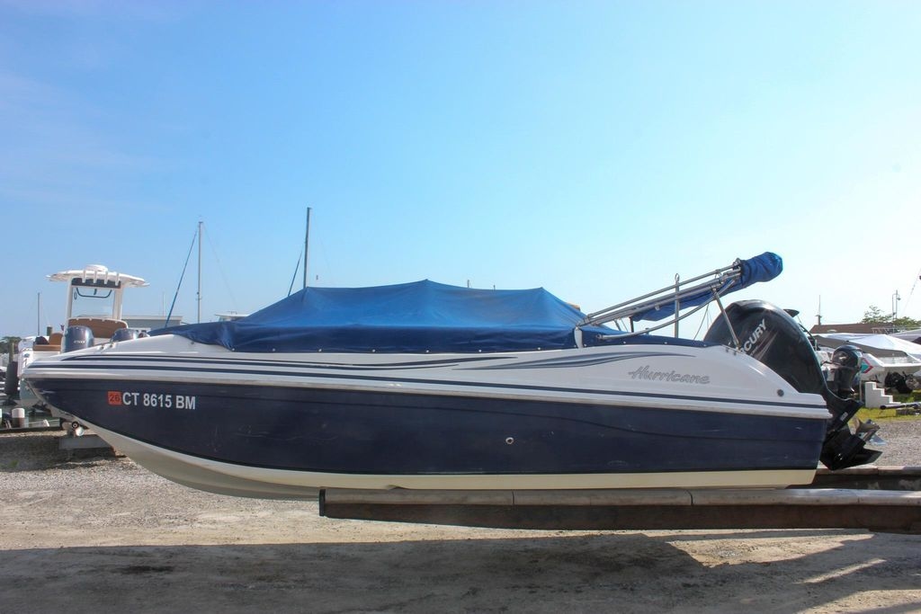2013 Hurricane SunDeck Sport 188 OB - Sold Boat