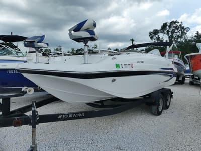 BOATZON | Hurricane SunDeck Sport 188 OB 2022