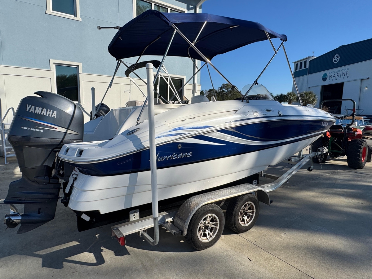2012 Hurricane SunDeck Sport 200 OB - Sold Boat