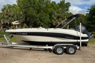 BOATZON | Hurricane SunDeck Sport 203 OB 2016