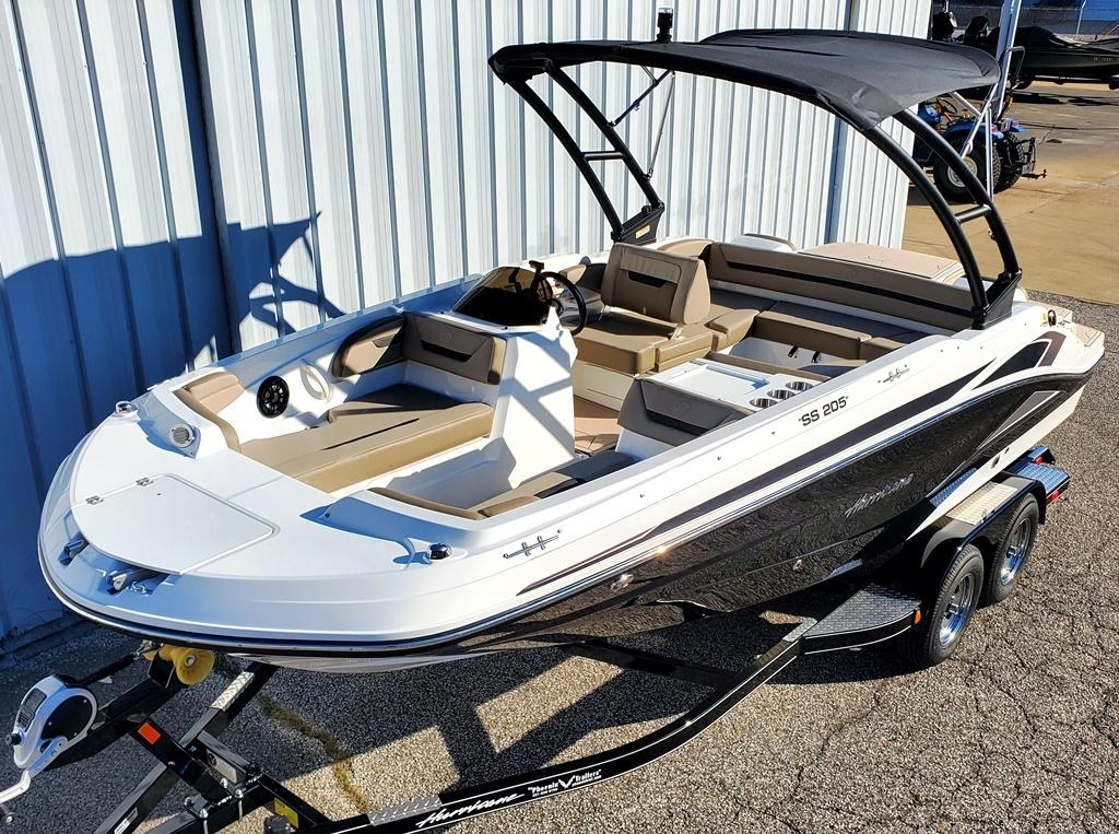 2023 Hurricane SunDeck Sport 205 IO - Sold Boat