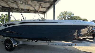 BOATZON | Hurricane SunDeck Sport 205 OB 2025