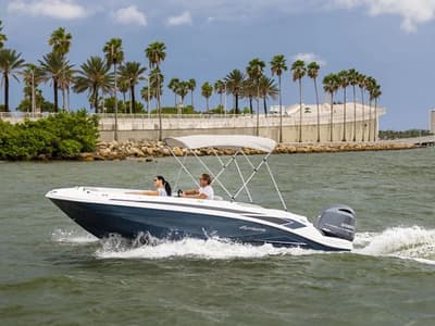 BOATZON | Hurricane SunDeck Sport 205 OB 2026