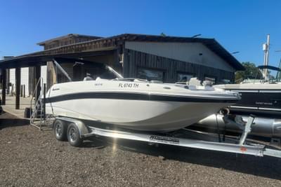 BOATZON | Hurricane Sundeck Sport 218 OB 2022
