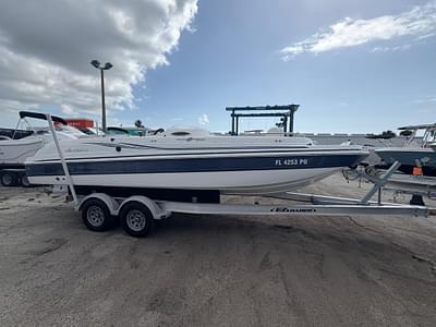 BOATZON | Hurricane SunDeck Sport 232 OB 2014