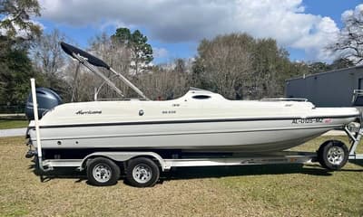 BOATZON | Hurricane SunDeck Sport 232 OB 2017