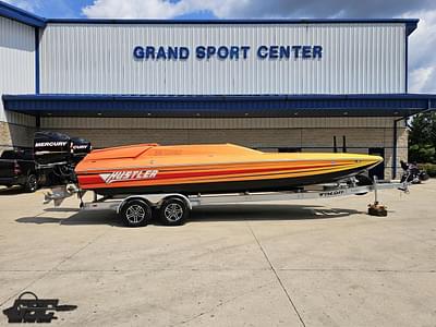 BOATZON | Hustler 25 Talon Cat 2019