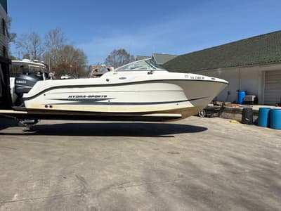 BOATZON | Hydra Sports 2200 DC 2009