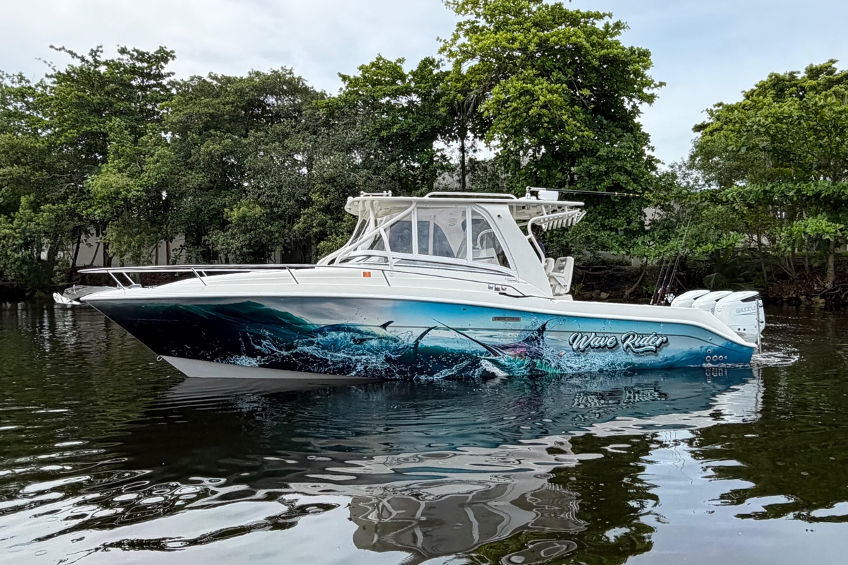 2010 Hydra-Sports 3500 VX - Sold Boat