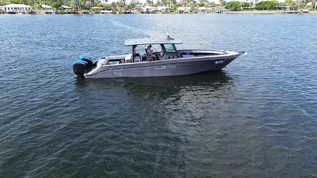 2016 Hydra-Sports 4200 Siesta - Sold Boat