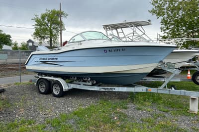 BOATZON | Hydra-Sports Lightning 202 DC 2004