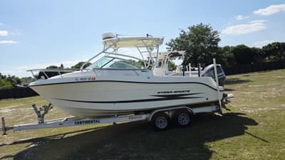 BOATZON | Hydra-Sports Vector 2200 VX 2007