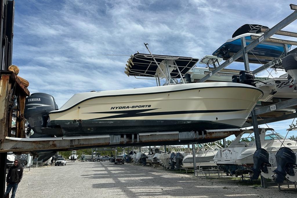 2006 Hydra-Sports Vector 2500 CC - Sold Boat