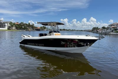 BOATZON | Hydra-Sports Vector 2596 CC 2000