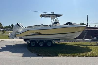 BOATZON | Hydra-Sports Vector 2600 CC 2004