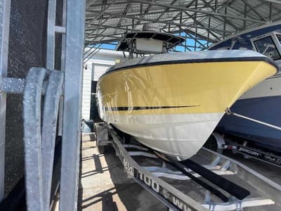 BOATZON | Hydra-Sports Vector 2800 2005 BOATZON | Hydra-Sports Vector 2800 2005