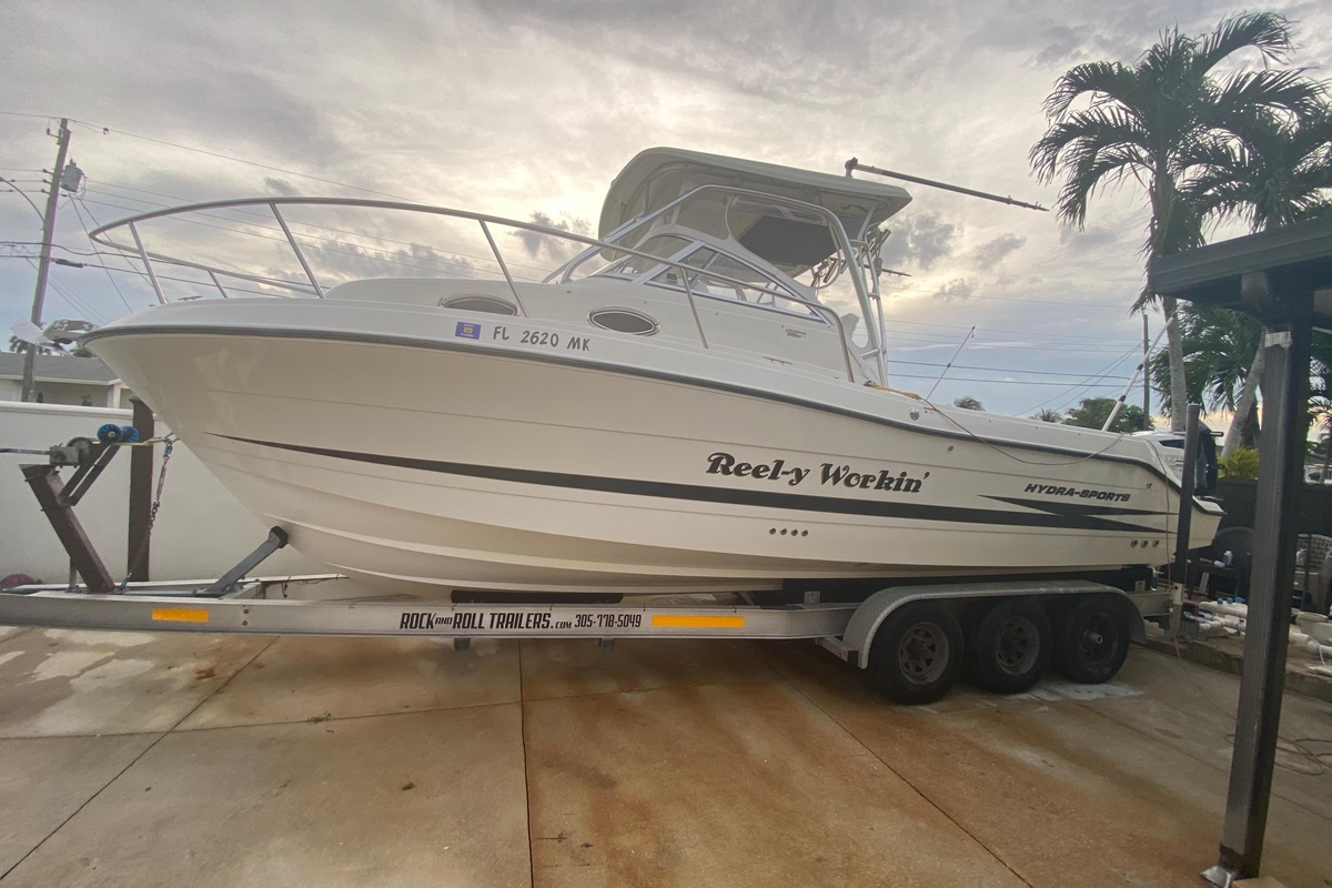 Hydra-Sports Vector 2800 WA 2004