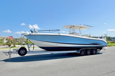 BOATZON | Hydra-Sports Vector 3300 CC 2004