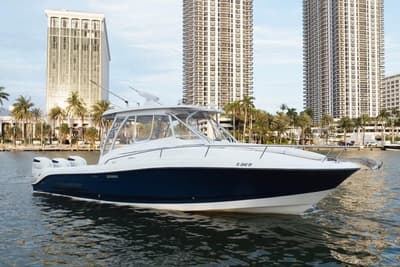 BOATZON | Hydra-Sports Vector 3300 VX 2006