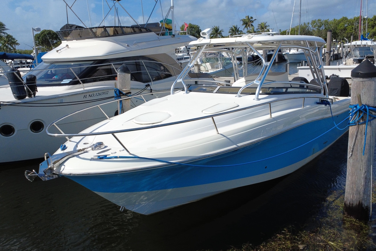 2008 Hydra-Sports Vector 3300 VX - Sold Boat