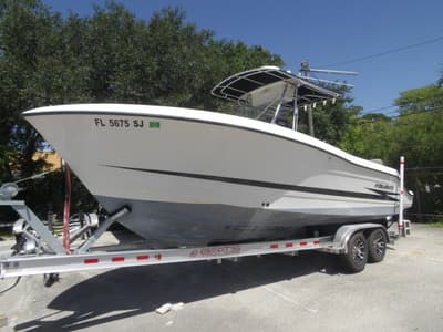 BOATZON | Hydrosport 2596 CC 2000