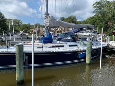 BOATZON | Hylas 44 1990