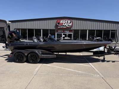 BOATZON | IKON Boats LXE21 2026