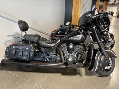 BOATZON | Indian Motorcycle Chief Dark Horse 2017