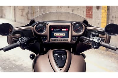 BOATZON | Indian Motorcycle Chieftain Dark Horse 2019