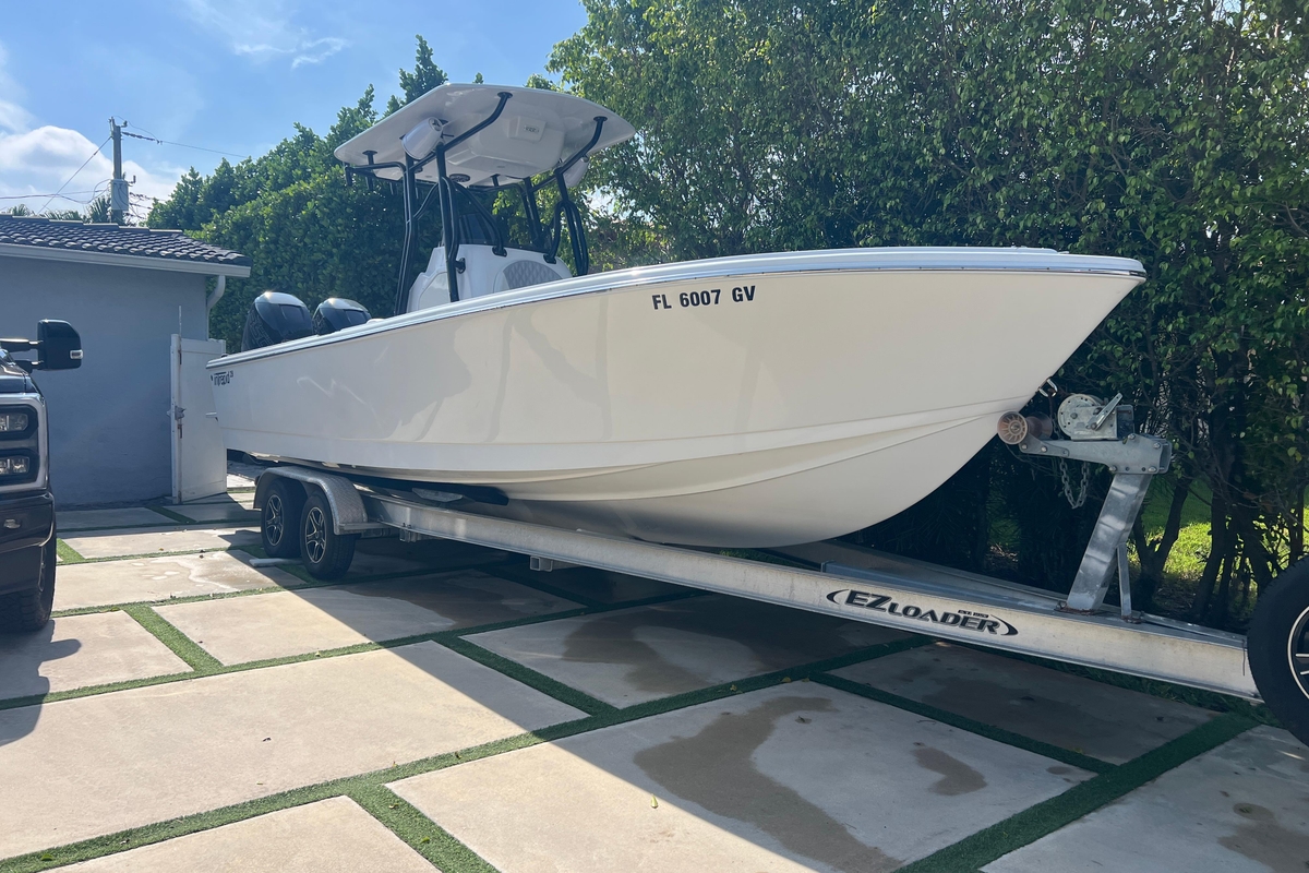 1990 Intrepid 28 Open - Sold Boat