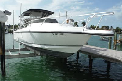 BOATZON | Intrepid 289 Walkaround 1999