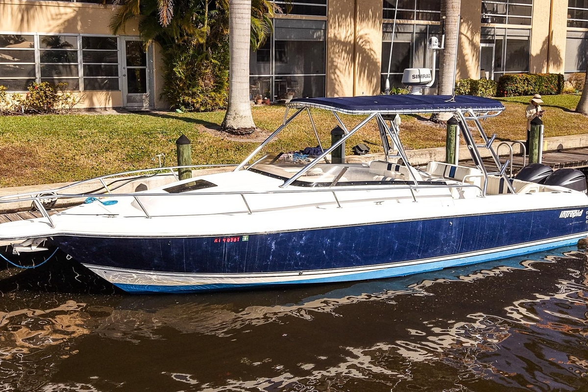 2003 Intrepid 310 Walkaround - Sold Boat