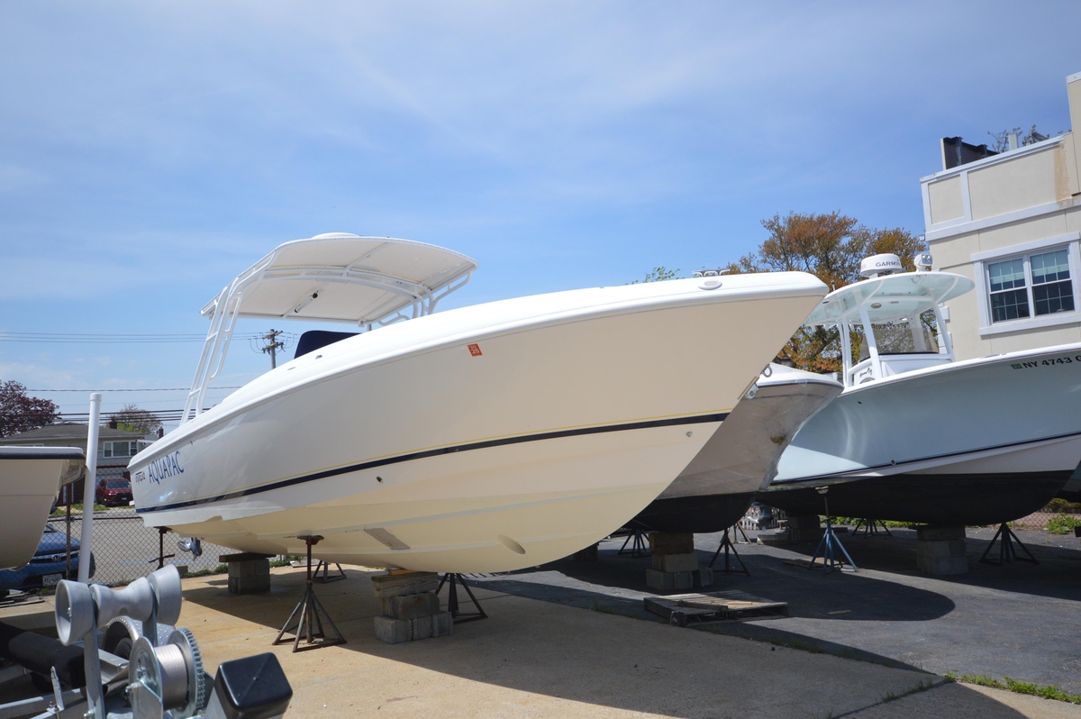 2004 Intrepid 323 Cuddy - Sold Boat
