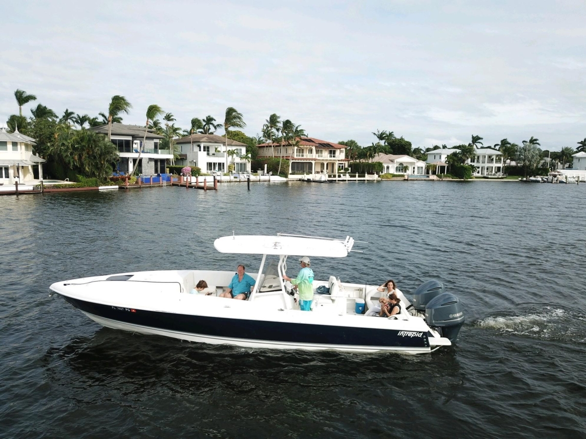 2005 Intrepid 323 Cuddy - Sold Boat