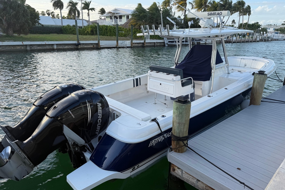 2013 Intrepid 327 Cuddy - Sold Boat