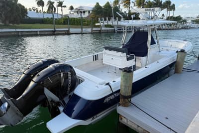 BOATZON | Intrepid 327 Cuddy 2013