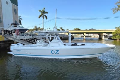 BOATZON | Intrepid 327 Open 2017