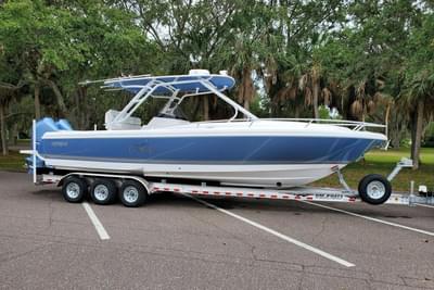 BOATZON | Intrepid 327I CC 2022 BOATZON | Intrepid 327I CC 2022