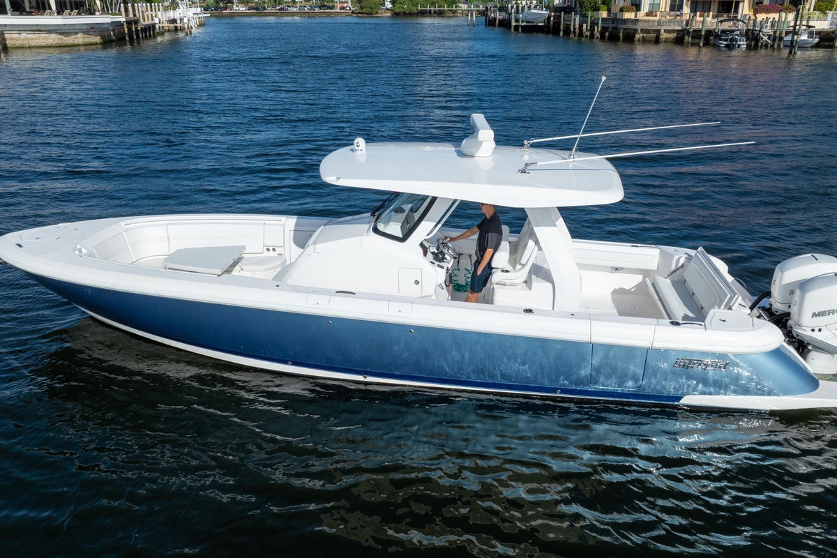 2022 Intrepid 345 Nomad SE - Sold Boat
