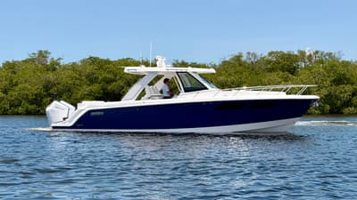 BOATZON | Intrepid 35 VALOR 2026