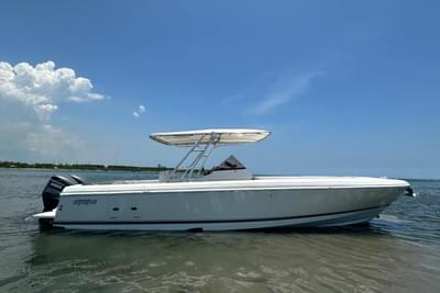 BOATZON | Intrepid 350 Open CC 2006