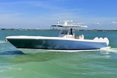 BOATZON | Intrepid 375 Nomad FE 2020