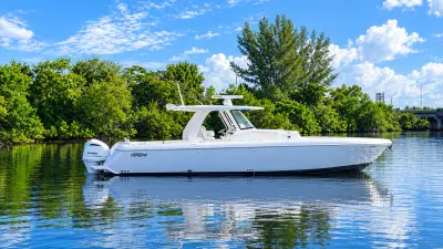 BOATZON | Intrepid 40 PANACEA 2019