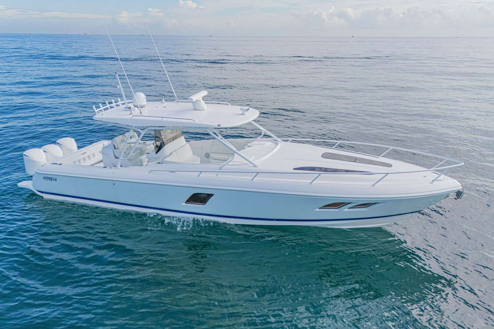 Intrepid 407 Cuddy 2018