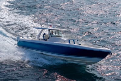 BOATZON | Intrepid 407 Panacea 2018